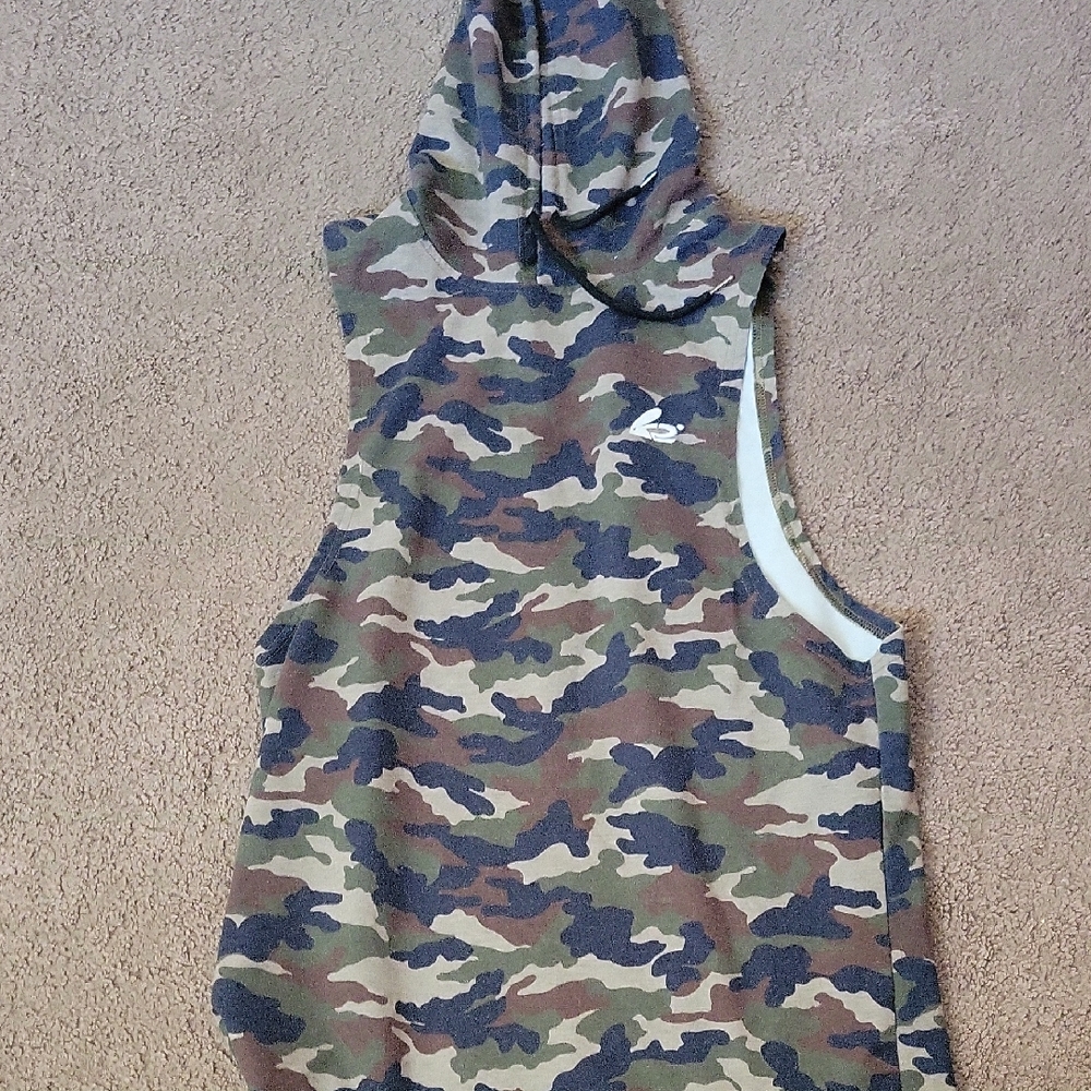 Camo Hooded Sweat Tank
